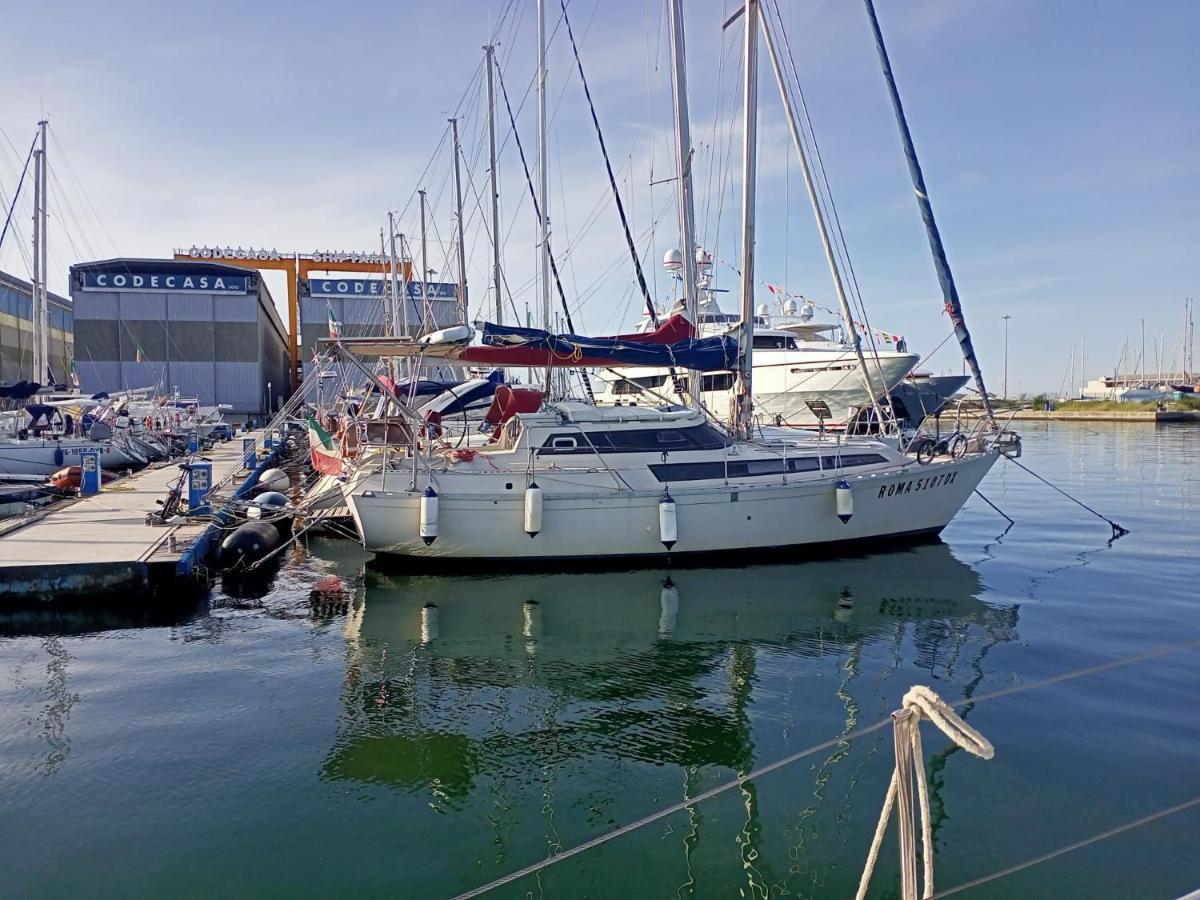 维亚雷焦 Bed & Boat Brezza Del Mare酒店 外观 照片